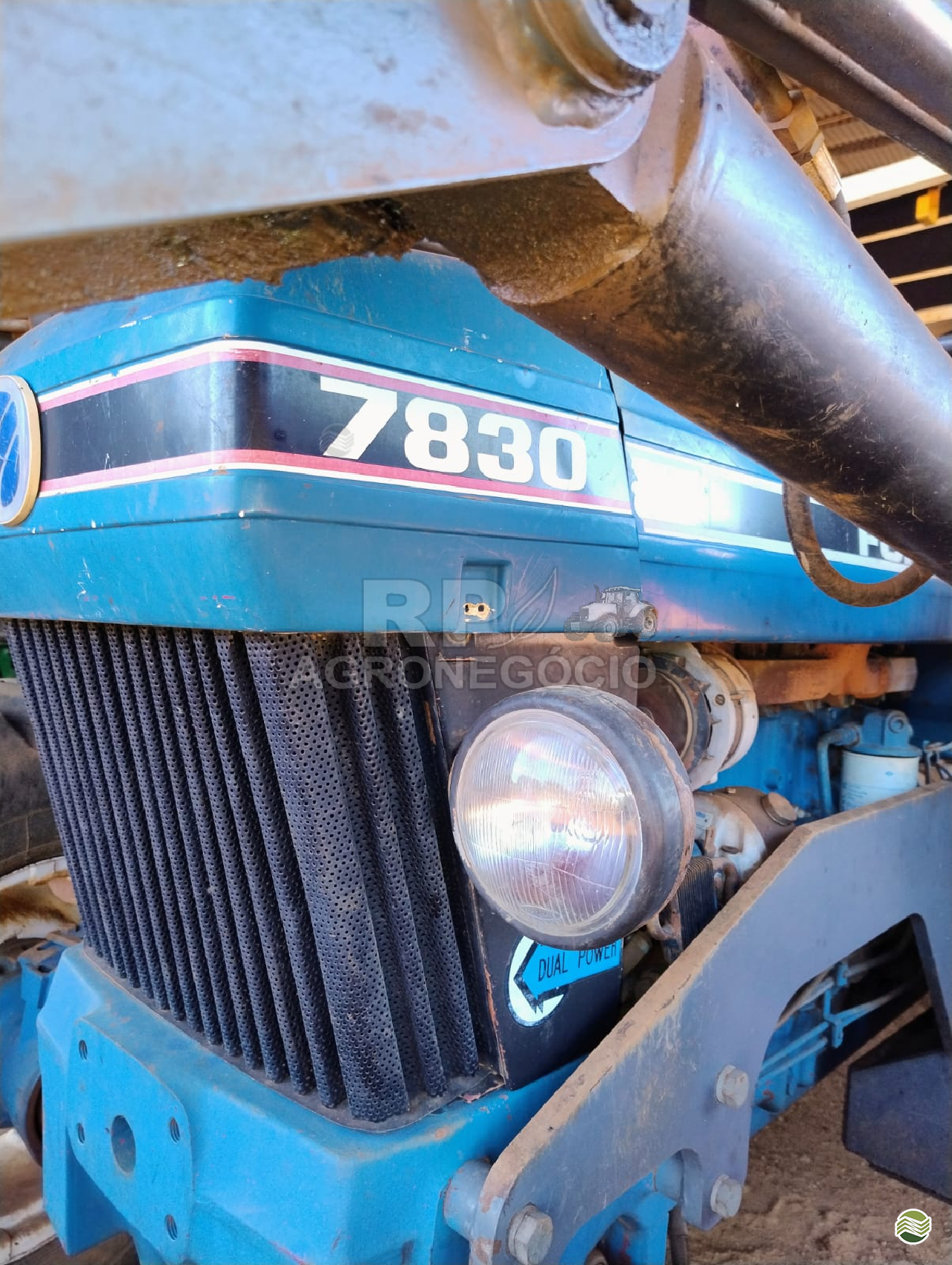 TRATOR FORD FORD 7830 Tração 4x4 RP Agronegócio MONTIVIDIU GOIAS GO